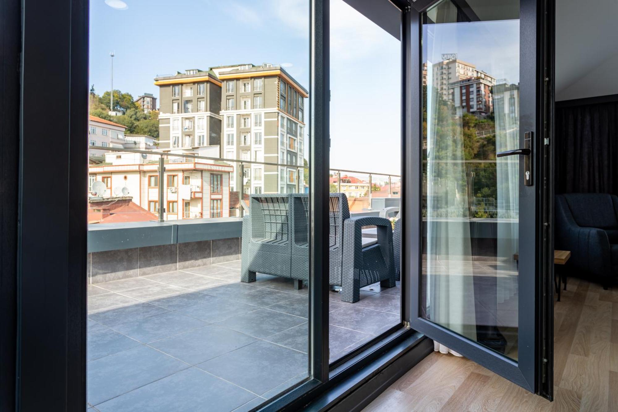 Atm Suit Otel Istanbul Exterior photo