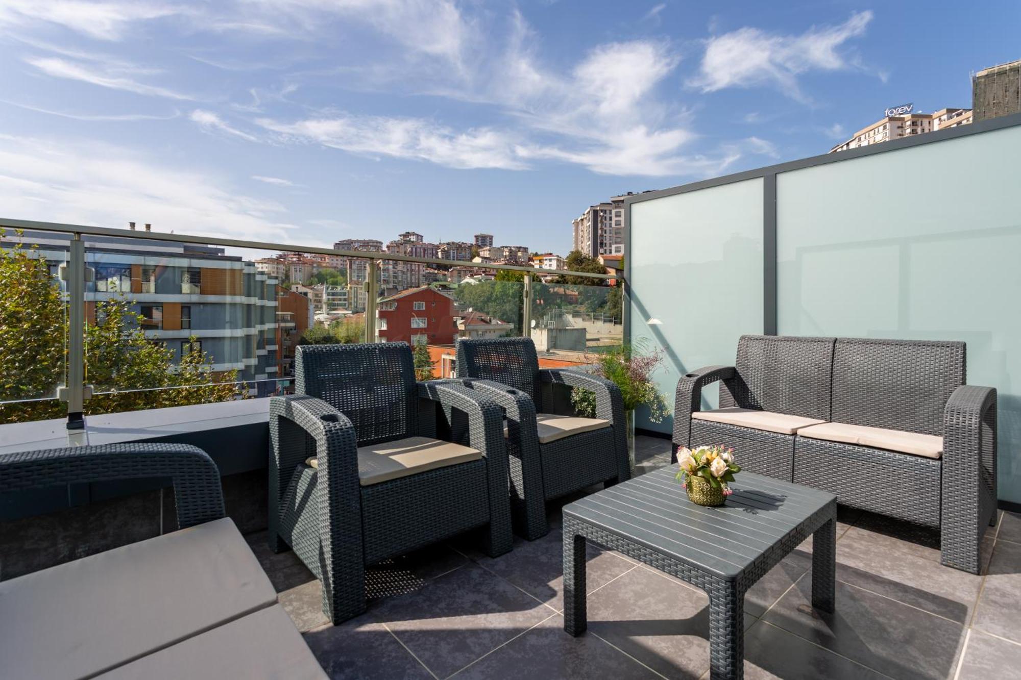Atm Suit Otel Istanbul Exterior photo